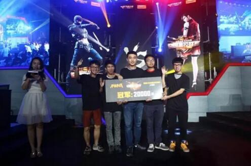 他们不仅在 他们不仅在