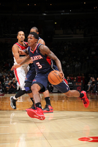 尼克劳斯坦 尼克劳斯坦