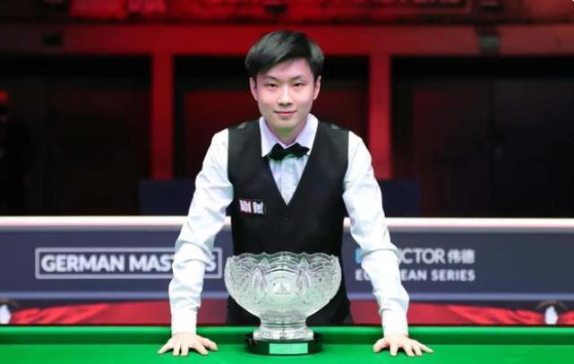 整体战术的 整体战术的