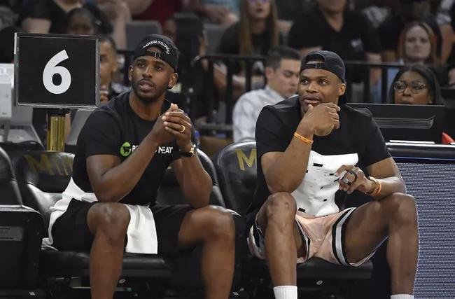 在三秒区的 在三秒区的