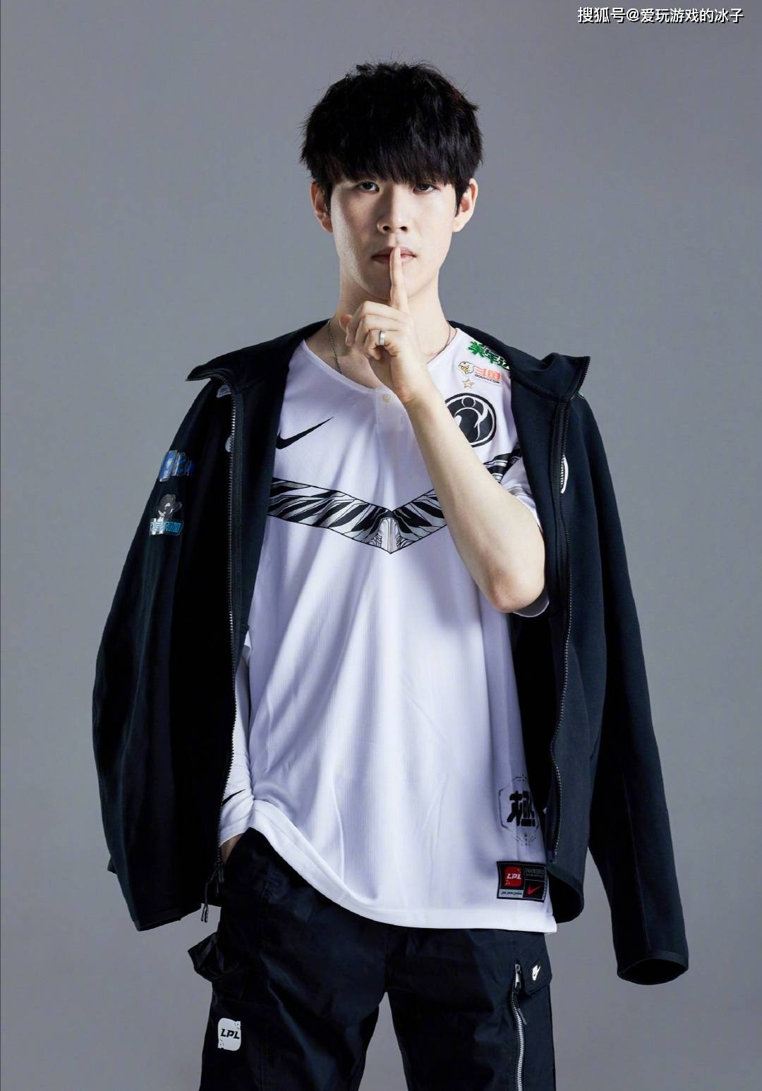 而是同一周 而是同一周